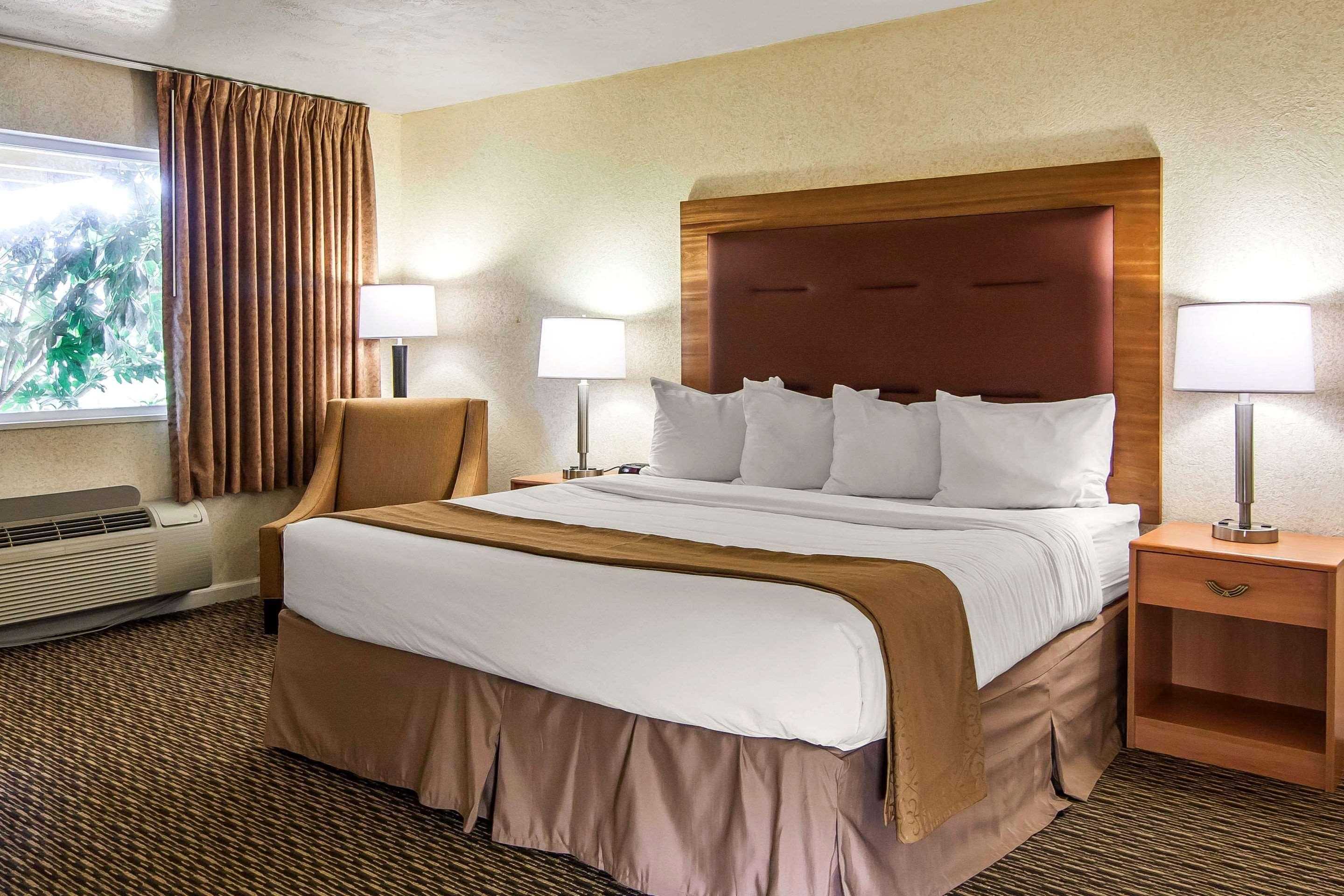 Quality Inn & Suites At Coos Bay North Bend Eksteriør bilde
