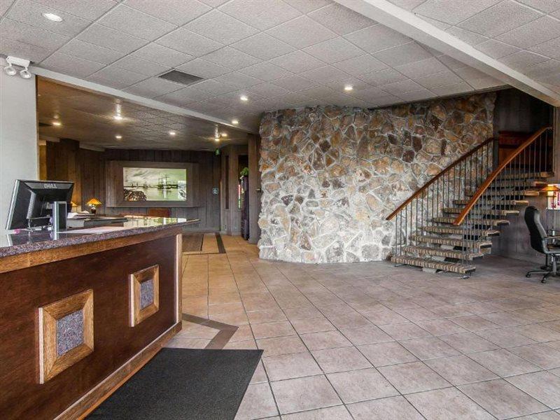 Quality Inn & Suites At Coos Bay North Bend Eksteriør bilde