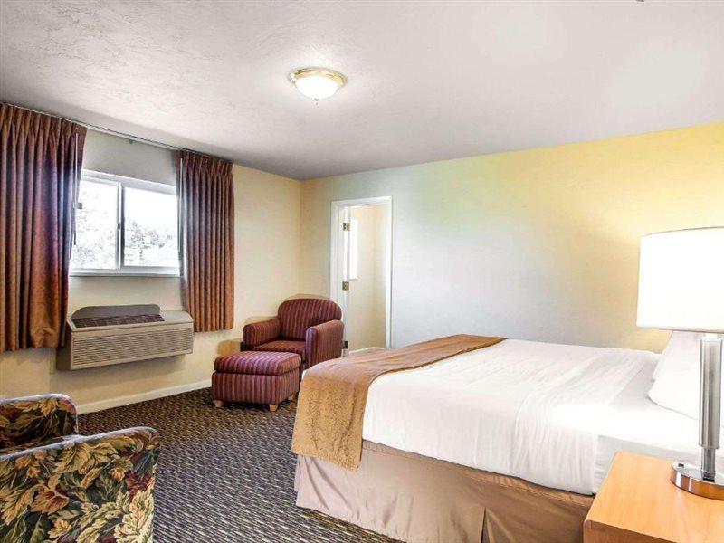 Quality Inn & Suites At Coos Bay North Bend Eksteriør bilde