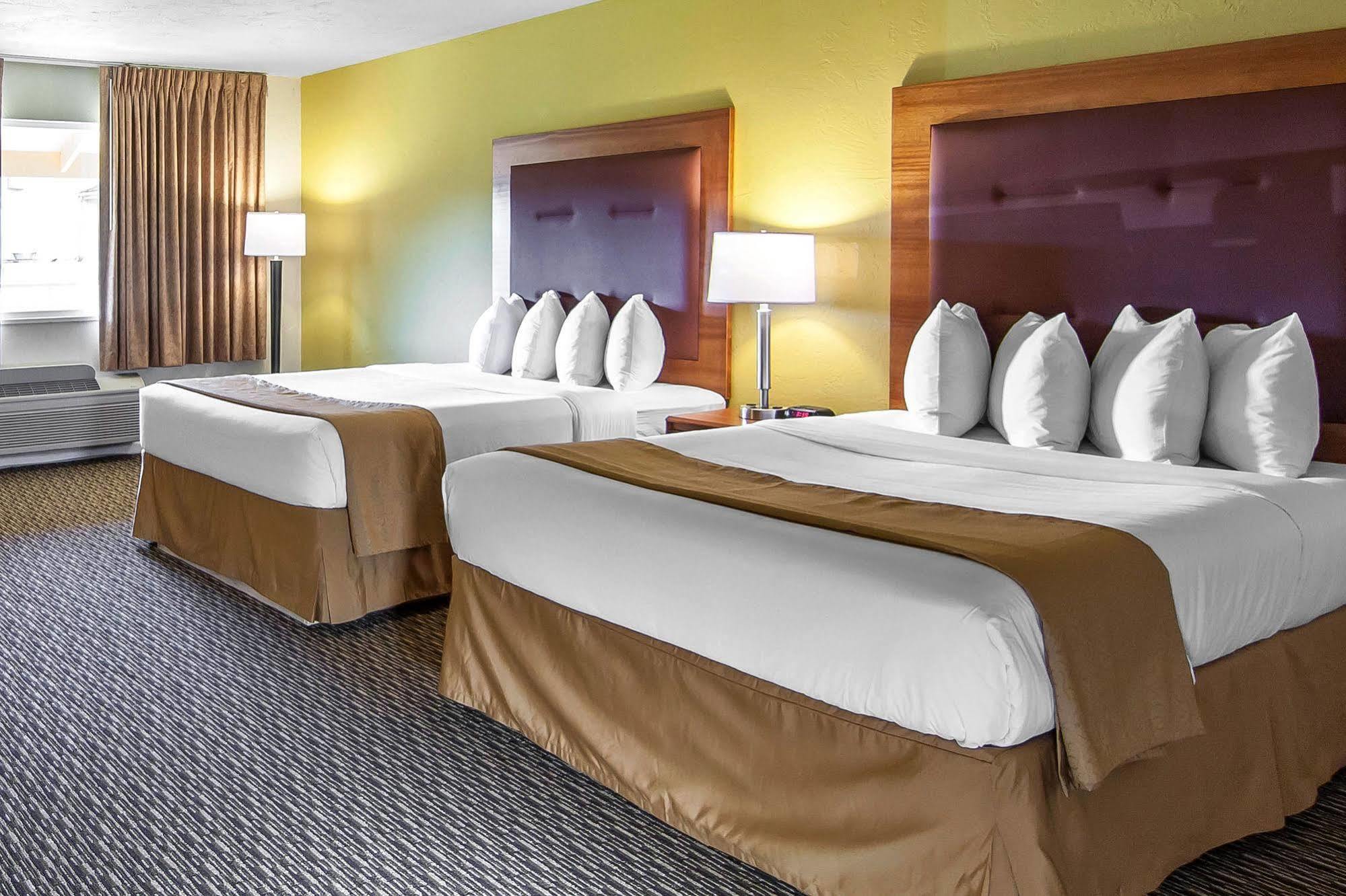 Quality Inn & Suites At Coos Bay North Bend Eksteriør bilde